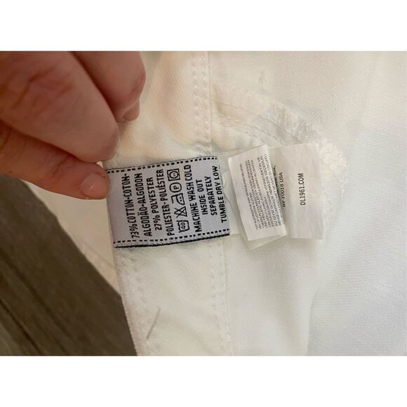 DL1961 Angel Mid Rise Skinny Ankle Jeans in Milk White, Size 27", MSRP $179 - Picture 6 of 11